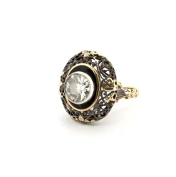 Bague ancienne en or jaune et argent avec diamant