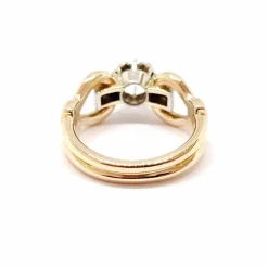 Bague ancienne en or jaune, diamants