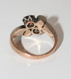 Bague ancienne en or jaune, argent