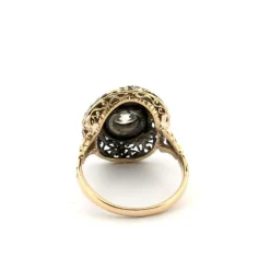 Bague ancienne en or jaune et argent avec diamant