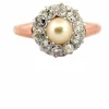 Bague ancienne en or rose 18 carats perle et diamants
