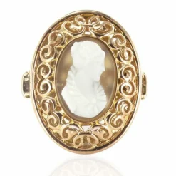 Bague ancienne en or rose et camée