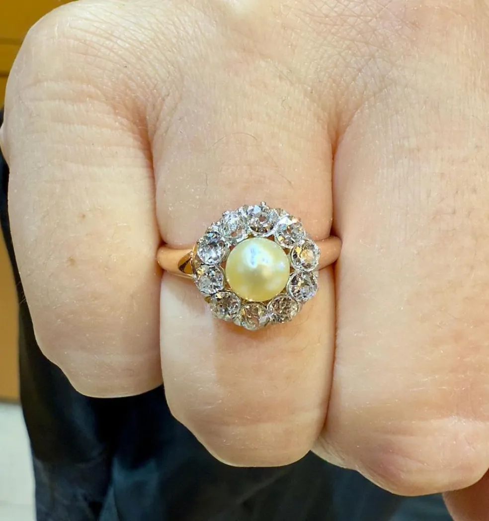 Bague ancienne en or rose 18 carats perle et diamants