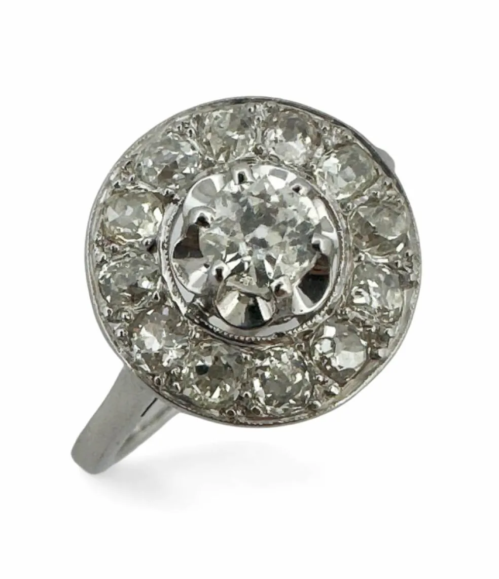 Bague ancienne en platine et diamants
