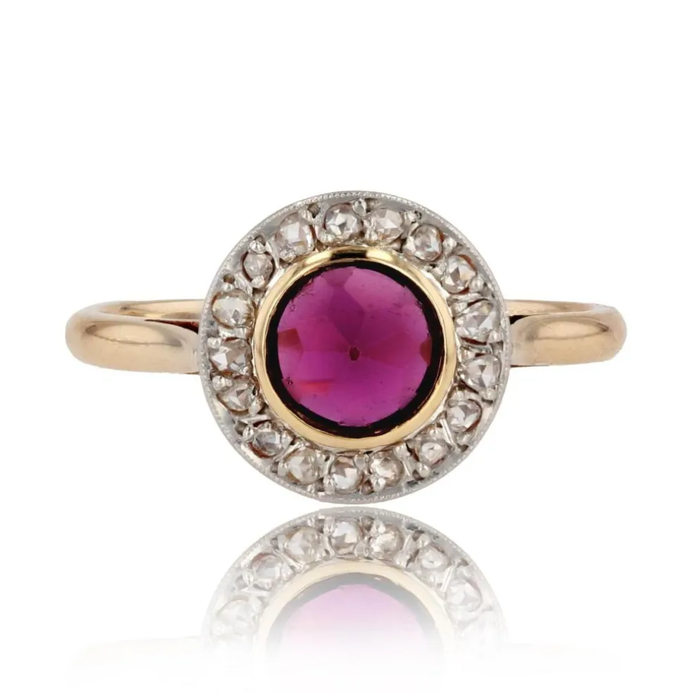 Bague ancienne grenat et diamants ronde