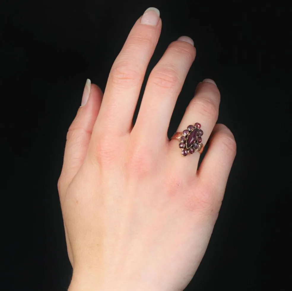Bague ancienne grenats or rose marquise
