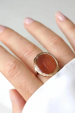 Bague Ancienne Intaille or rose cornaline