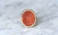 Bague Ancienne Intaille or rose cornaline