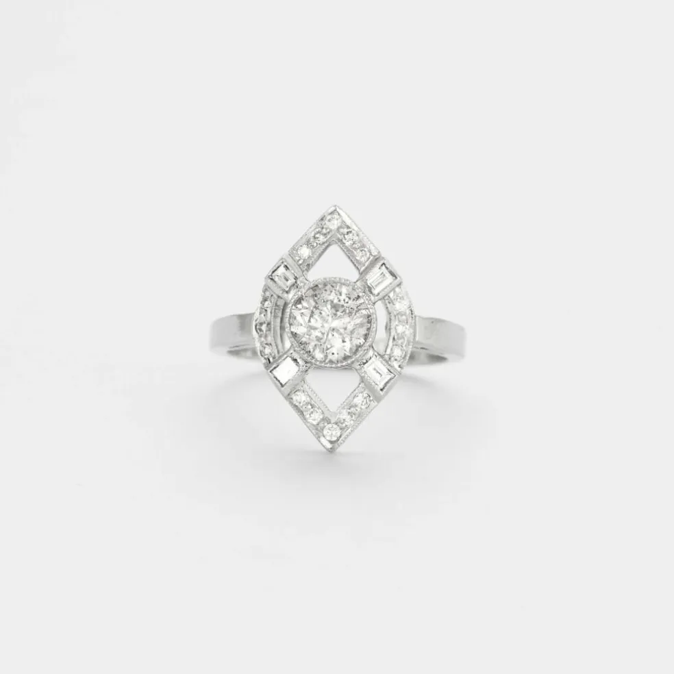 Bague ancienne losangique diamants