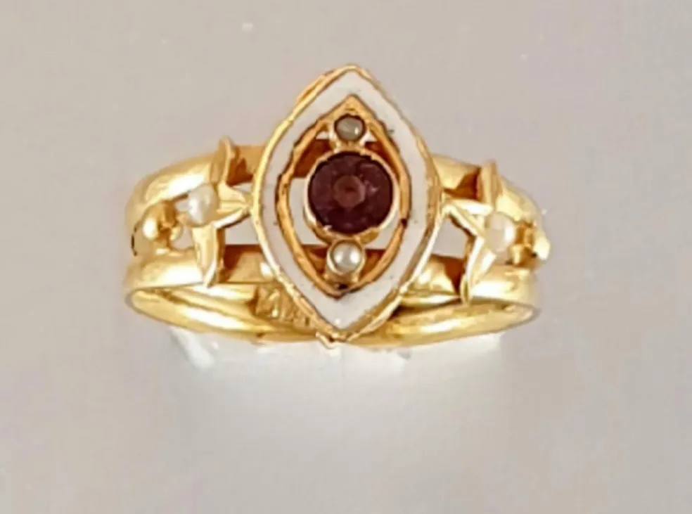 BAGUE ANCIENNE MARQUISE EMAIL AMETHYSTE PERLES