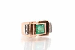 Bague ancienne émeraude et diamants en or