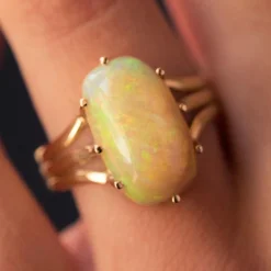 Bague ancienne Opale Australienne et Or