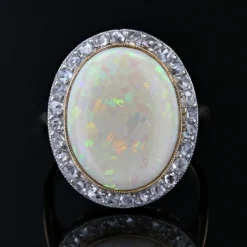 Bague ancienne opale et diamants
