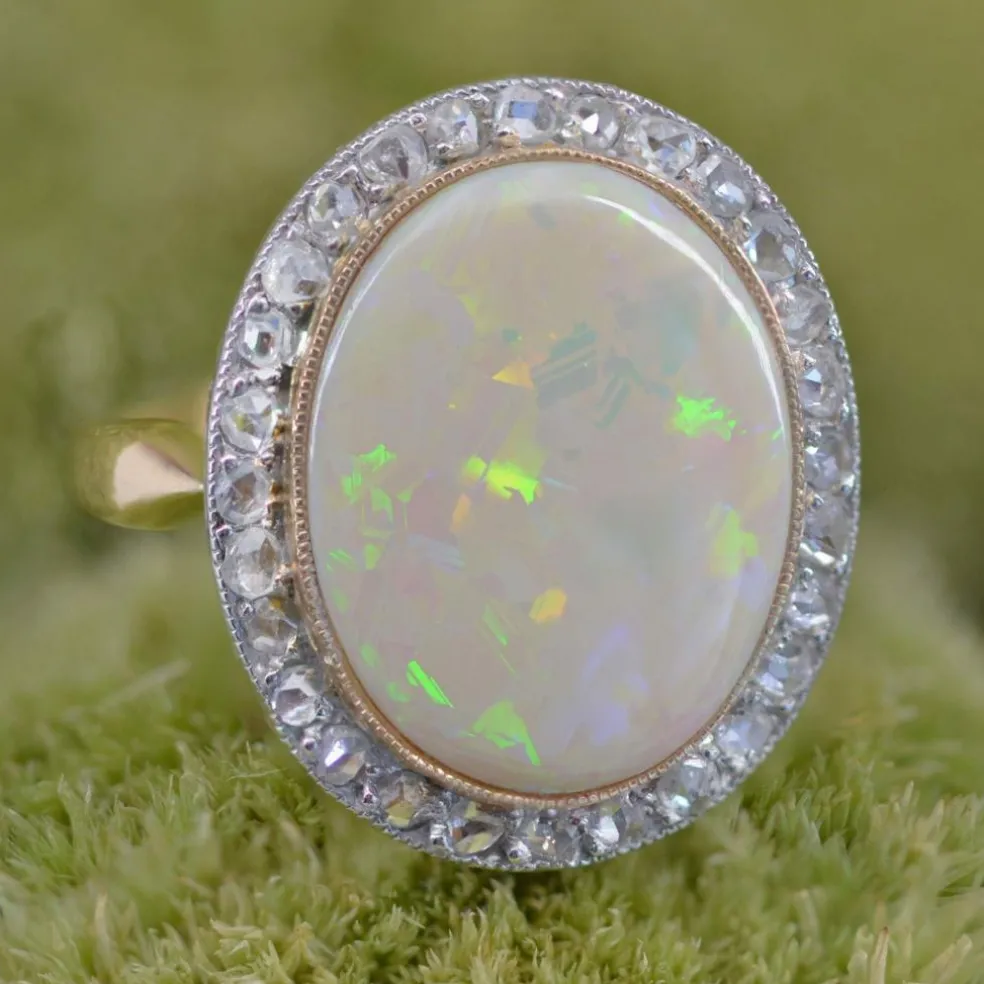 Bague ancienne opale et diamants