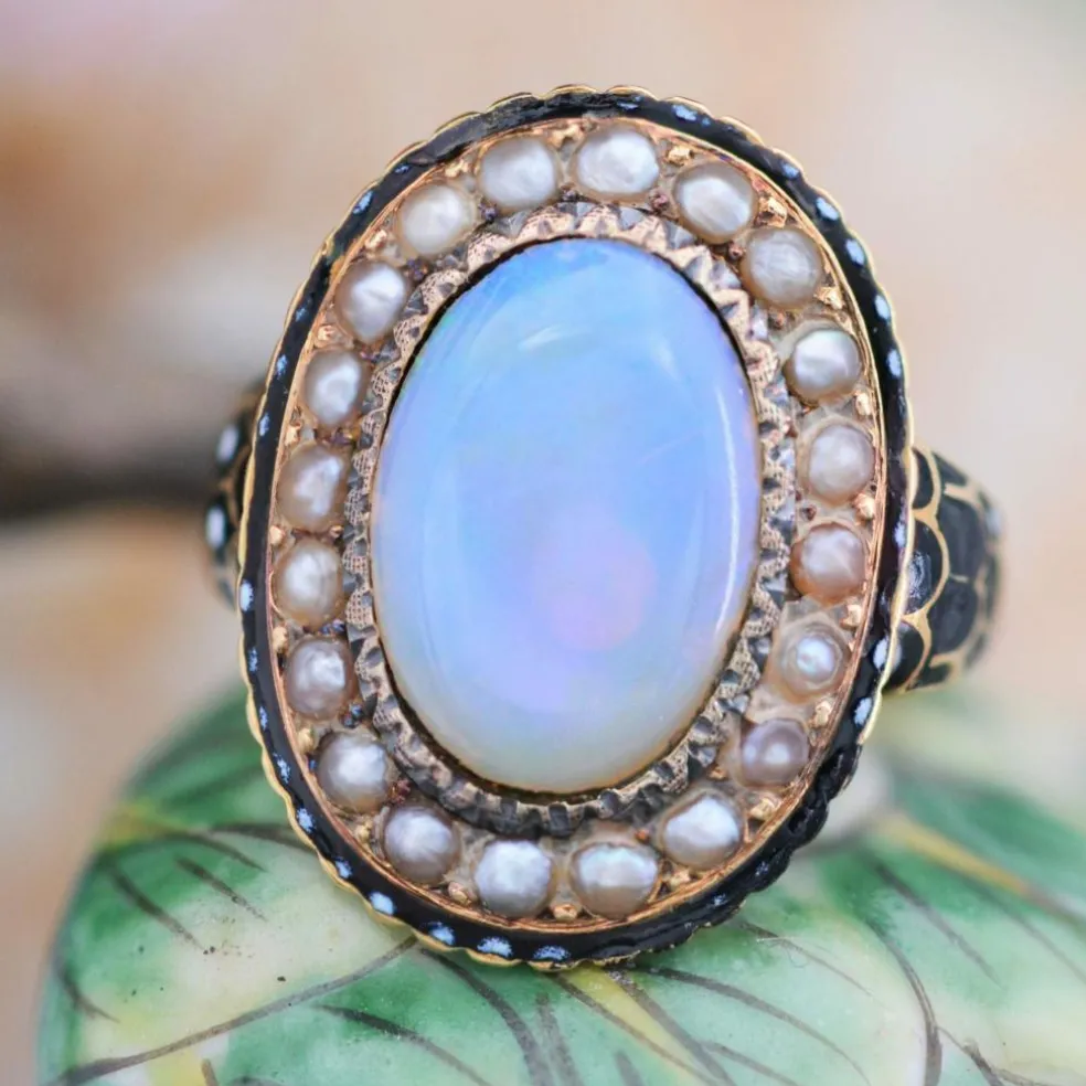 Bague ancienne opale perles fines émail