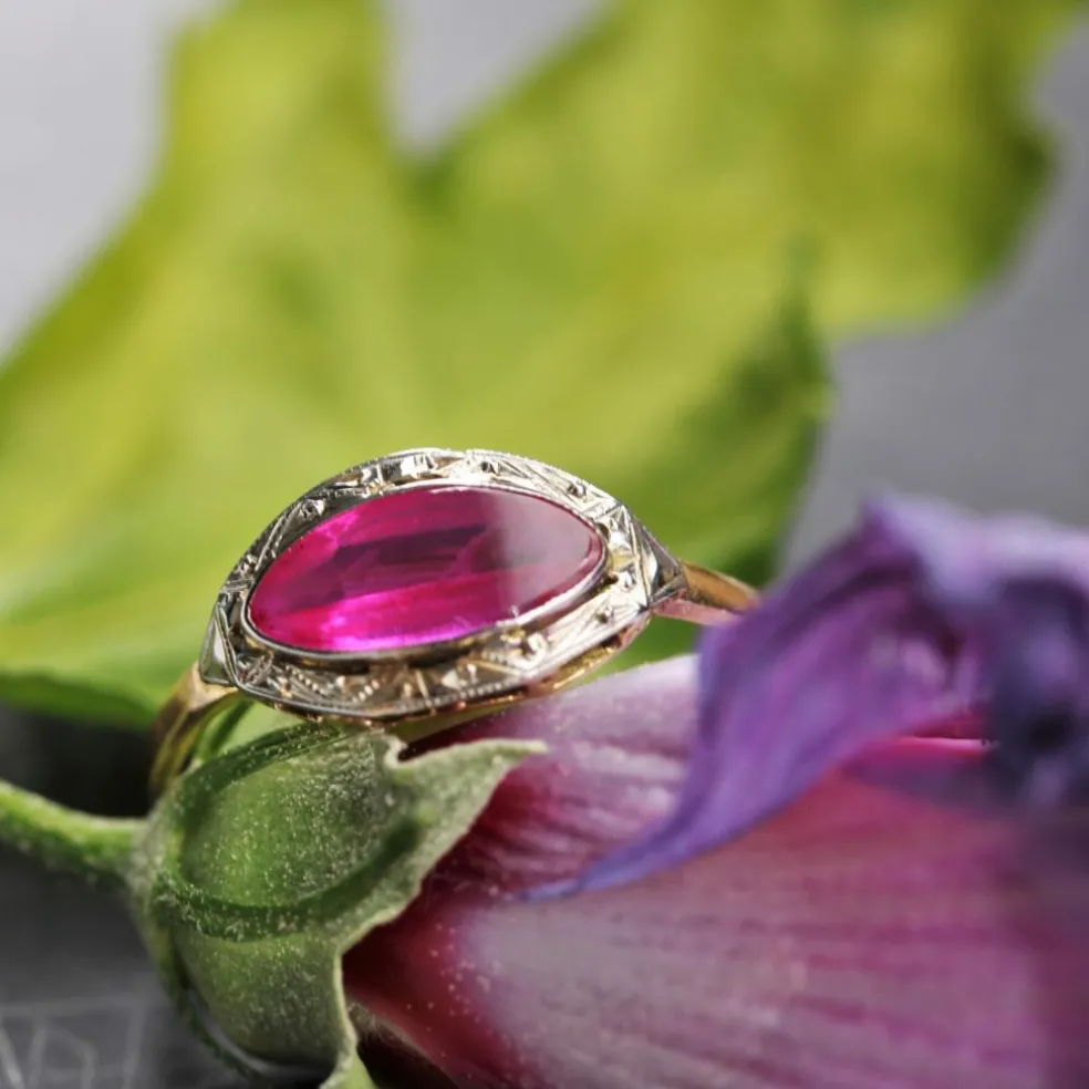Bague ancienne or et rubis de synthèse