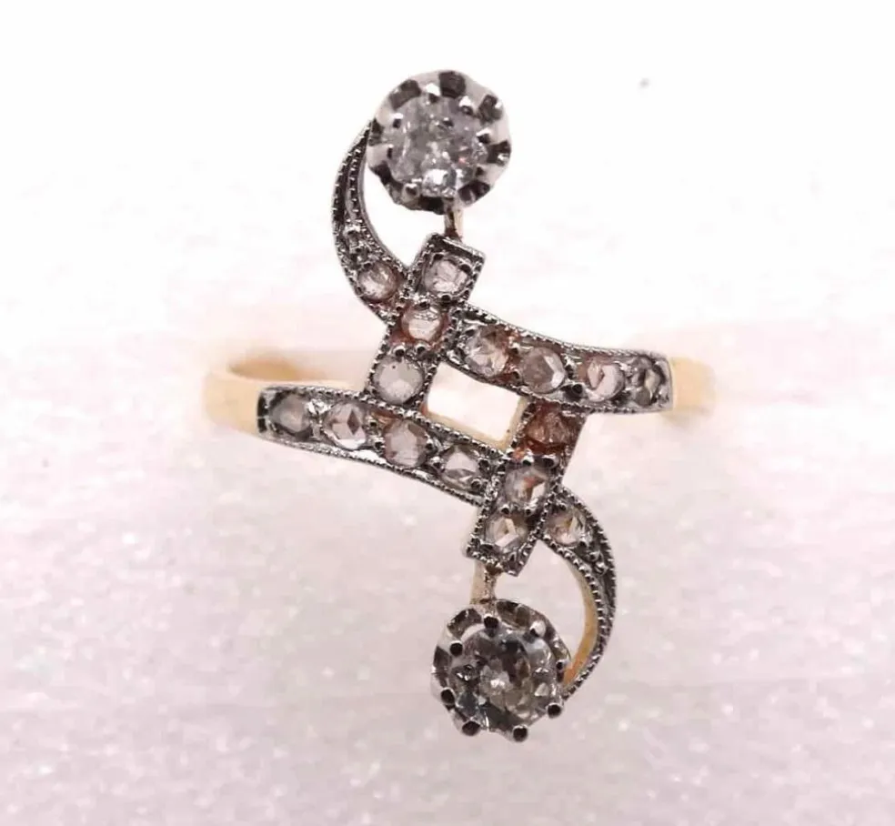 Bague ancienne Or jaune Diamants