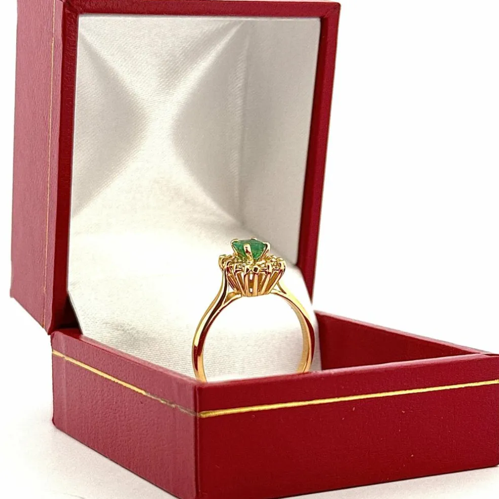 Bague ancienne or jaune émeraude et diamants