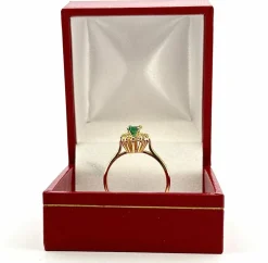Bague ancienne or jaune émeraude et diamants
