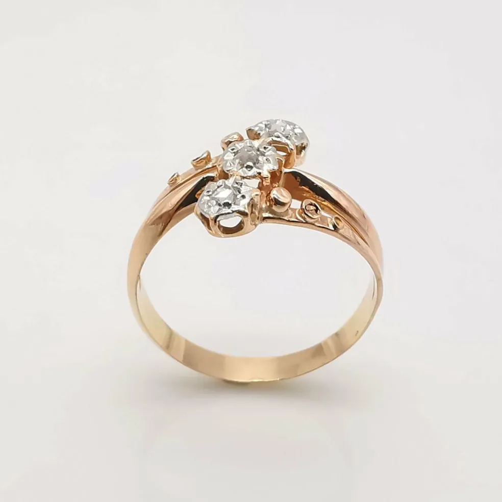 Bague ancienne or rose diamants