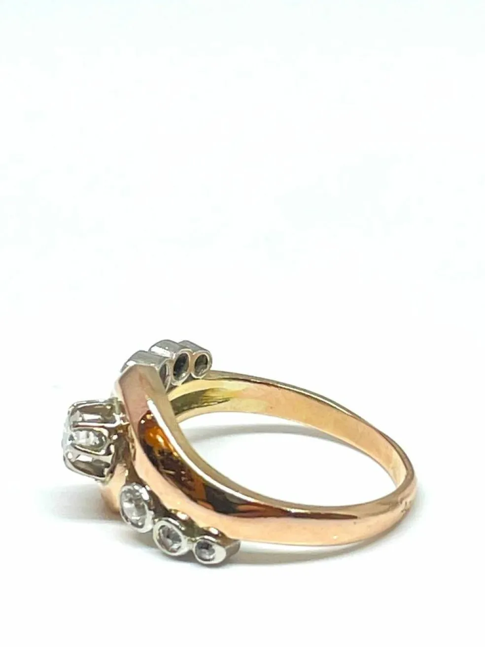 Bague ancienne or rose et blanc trilogie de diamants