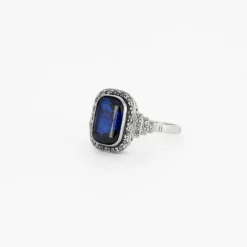 Bague ancienne platine saphir diamants