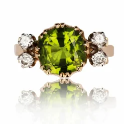 Bague ancienne péridot et diamants