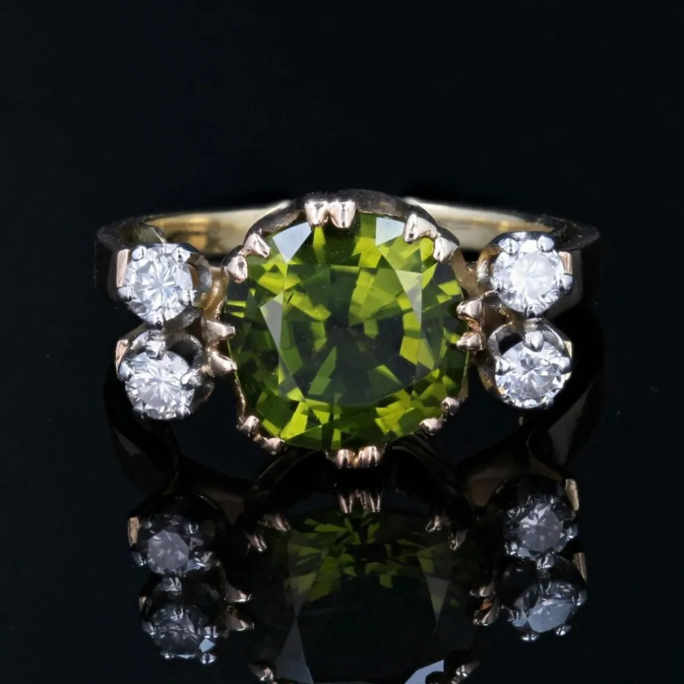 Bague ancienne péridot et diamants