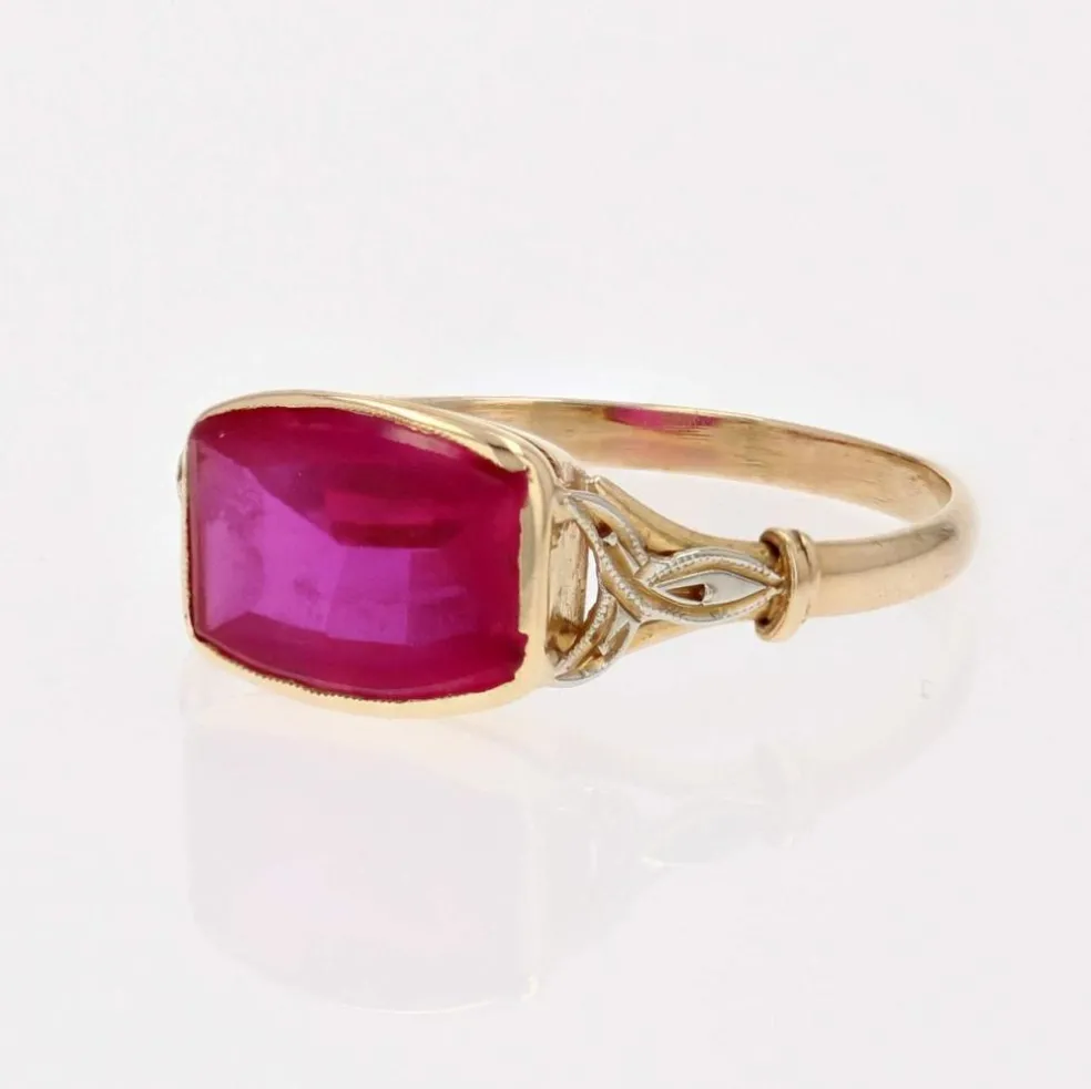 Bague ancienne rubis de synthèse et or