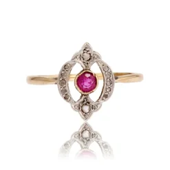 Bague ancienne rubis et diamants taillés en rose