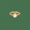 Bague ancienne style solitaire en or rose et perle 6mm.