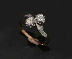 Bague Ancienne Toi et Moi Diamants, Or et Platine