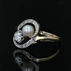 Bague ancienne tourbillon et duo perle fine diamant