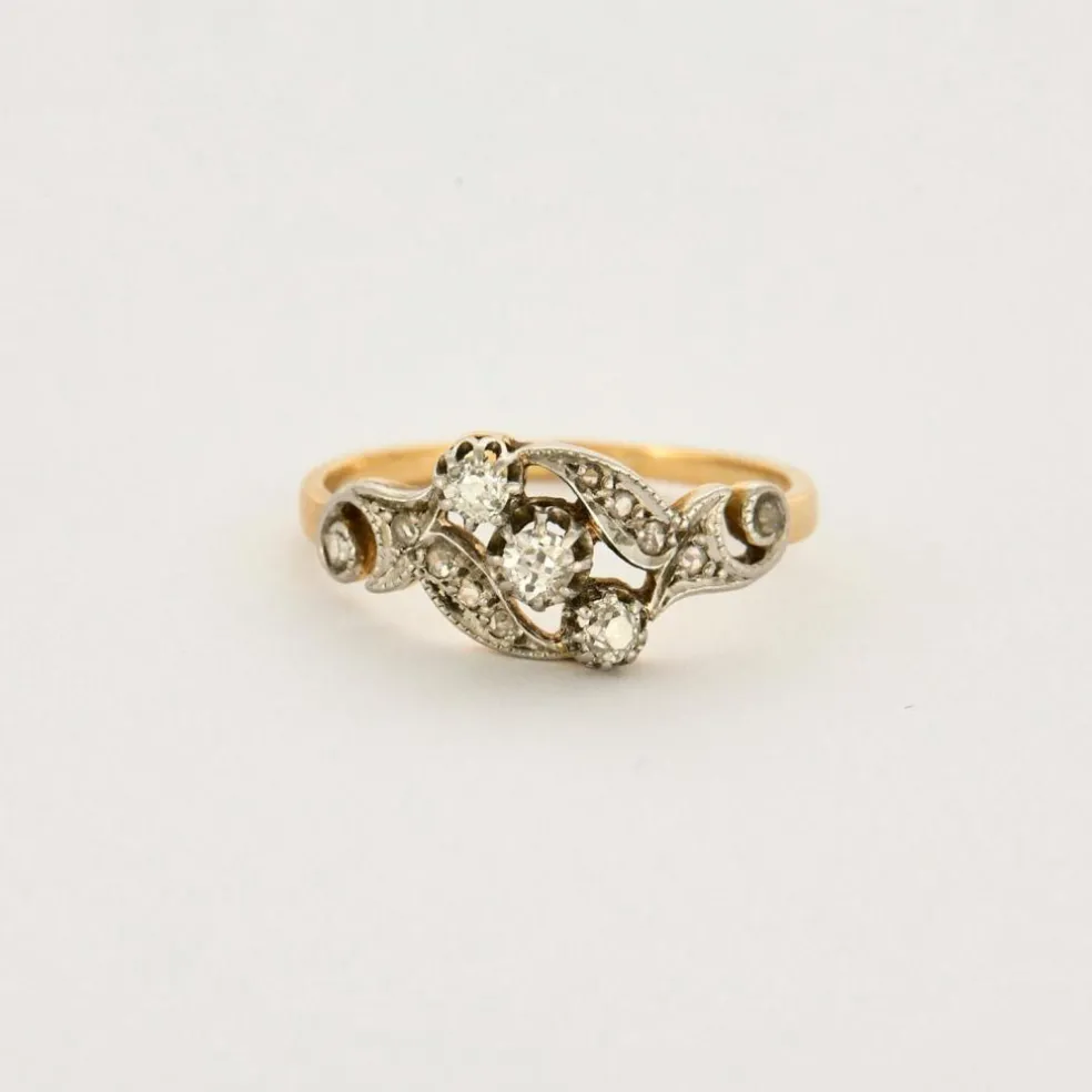 Bague ancienne trilogie diamants or jaune et platine