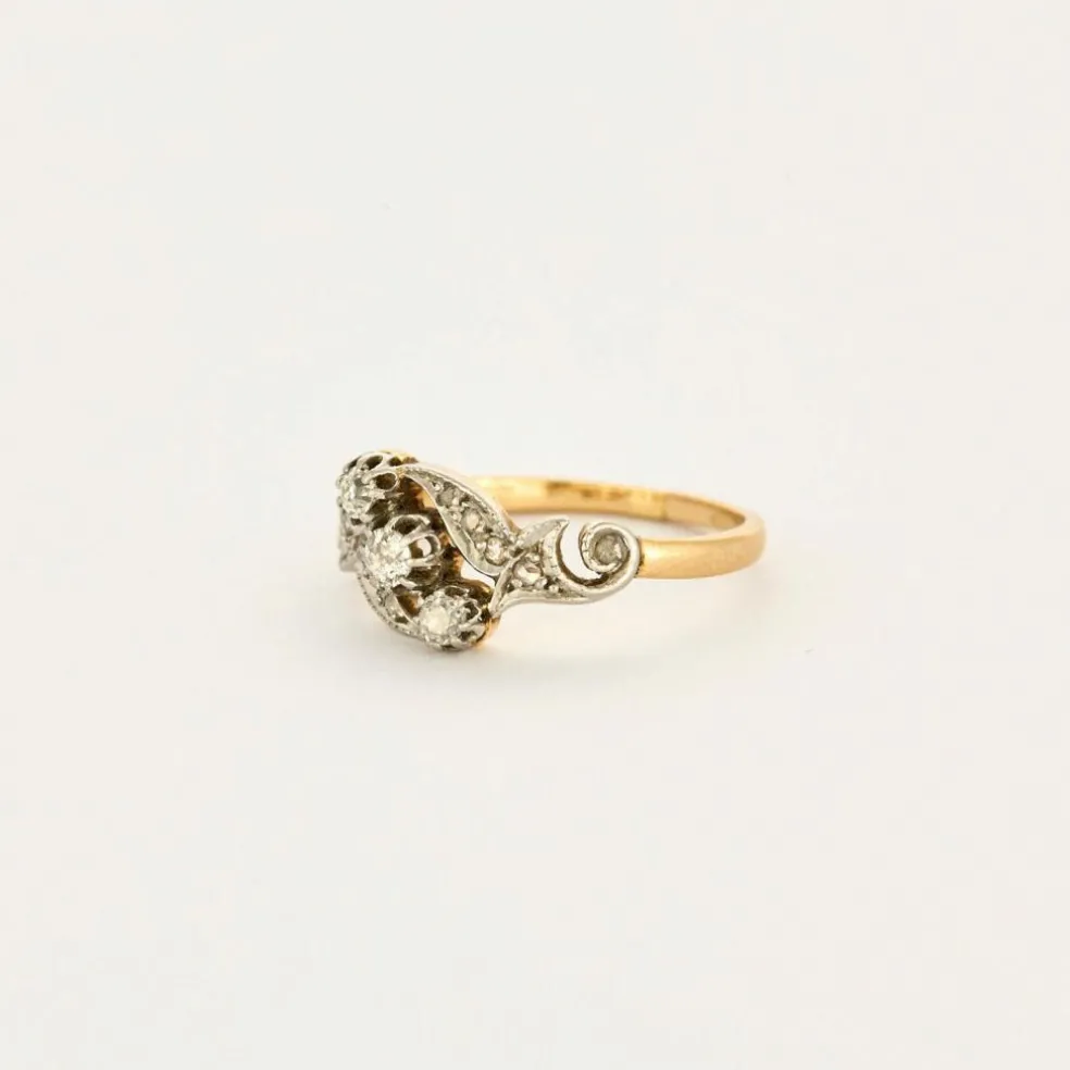 Bague ancienne trilogie diamants or jaune et platine