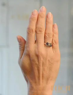 Bague Ancienne Trio Saphirs et Diamant