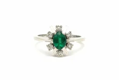 Bague Années 70 en or blanc 18 carats sertie d'une émeraude et de diamants