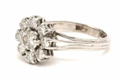 Bague Années 70 en or blanc 18 carats sertie de diamants (+/- 0.71 ct)