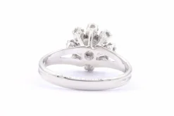 Bague Années 70 en or blanc sertie de diamants
