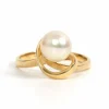 Bague Années 70 en or jaune 18 carats sertie d'une perle