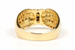 Bague Années 70 en or jaune sertie de diamants