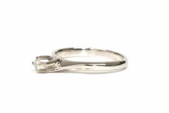 Bague Années 70 or blanc diamant