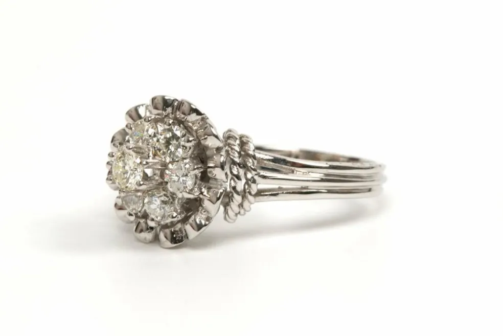 Bague années 50 or blanc, diamants (+-0.39ct)