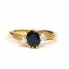 Bague Années 70 or jaune saphir diamants