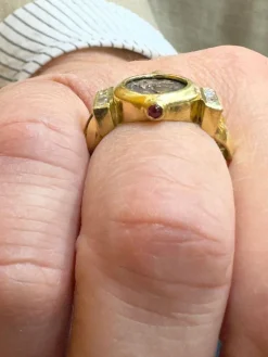 Bague antique or jaune et diamants