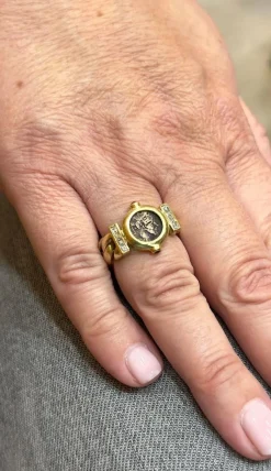 Bague antique or jaune et diamants