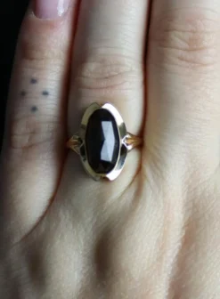 Bague antique Or jaune Grenat