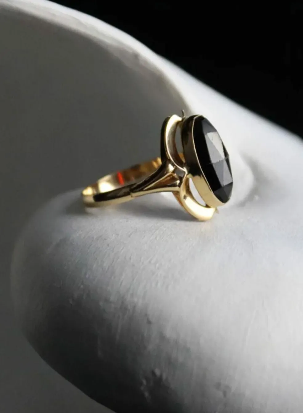 Bague antique Or jaune Grenat