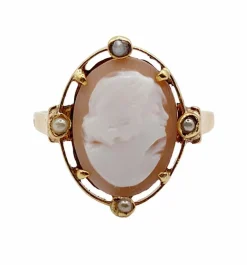 Bague antique or jaune 18k camée sur coquille et de petites perles