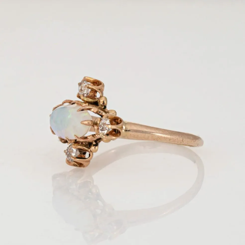 Bague antique victorienne en or jaune 14 carats avec opale et diamant